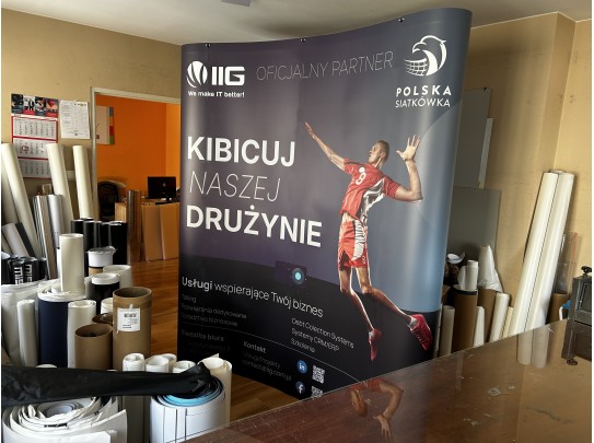 Zdjęcie wykonanej ścianki reklamowej